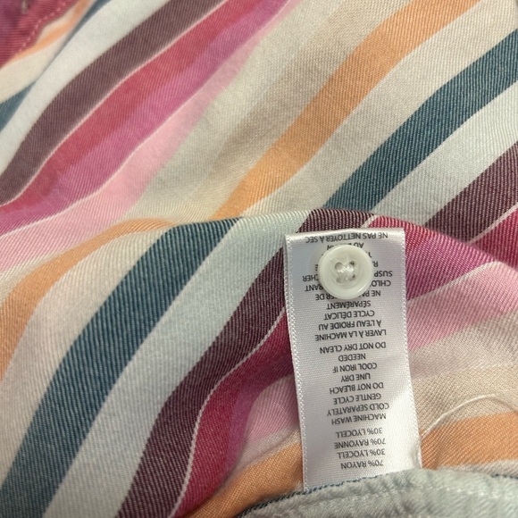 Beachlunchlounge XS striped blouse EUC - Picture 10 of 10